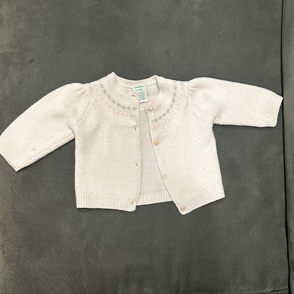 Wool acrylic sweater. Light pink